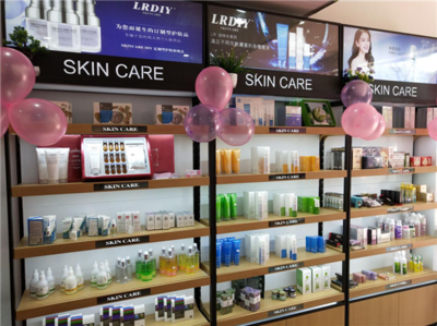 实力赋能，经验护航 小资生活化妆品加盟店，您的美妆事业启航站